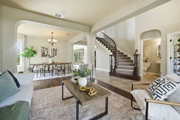 $899,900 | 16100 Spillman Ranch Loop, Austin, TX 78738