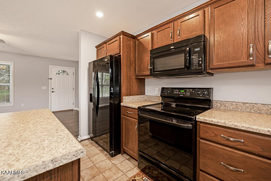 1282 Old Cookeville Road Sparta, TN 38583 - Photo 9 of 24 Gallery Image 9