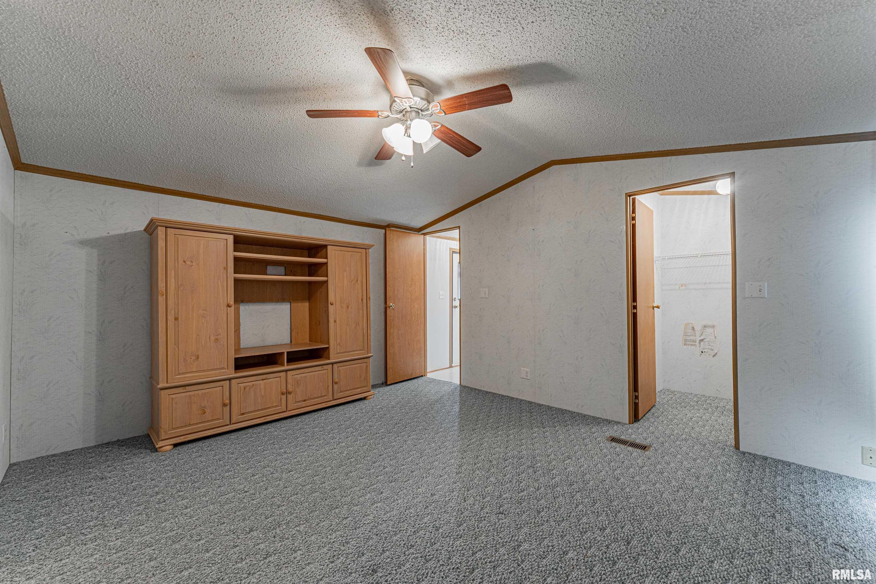 3535 East Cook Street, Unit 29 Springfield, IL 62703 - Photo 9 of 16