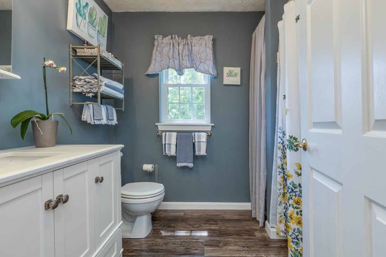 7 Crosswoods Path Boulevard, Unit 13 Merrimack, NH 03054 - Photo 18 of 39