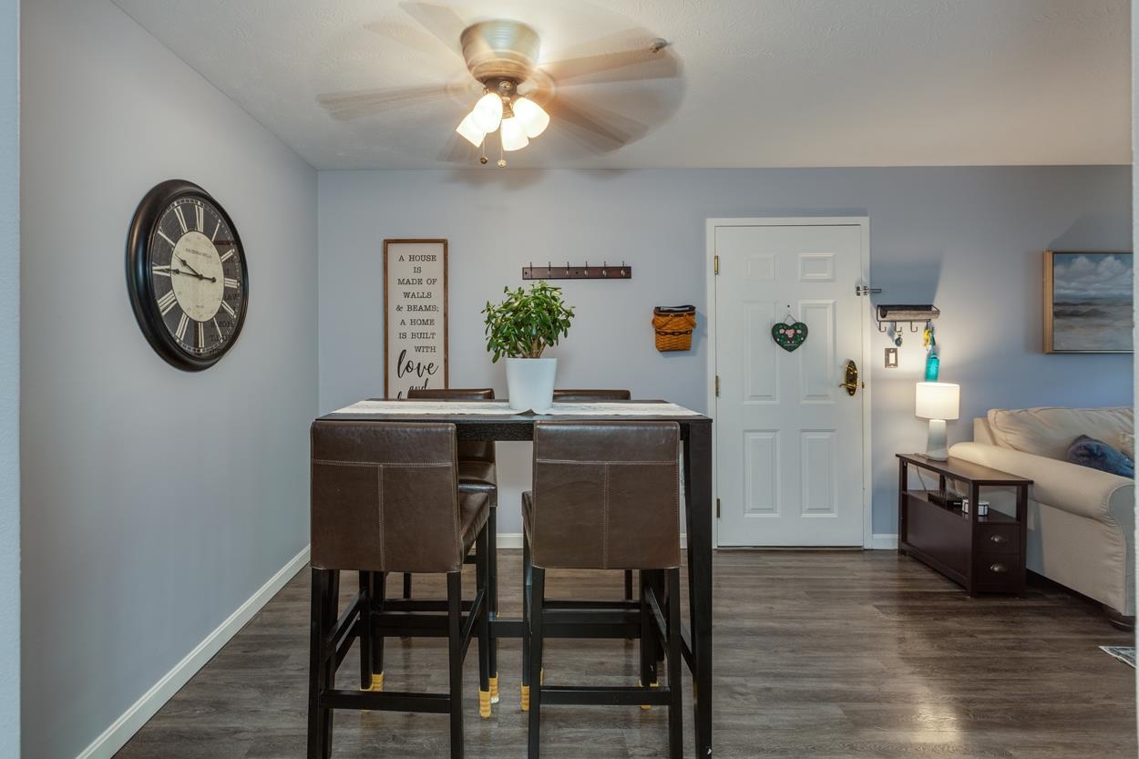 7 Crosswoods Path Boulevard, Unit 13 Merrimack, NH 03054 - Photo 6 of 39