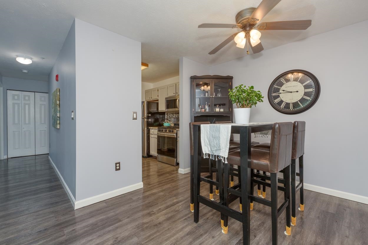 7 Crosswoods Path Boulevard, Unit 13 Merrimack, NH 03054 - Photo 9 of 39