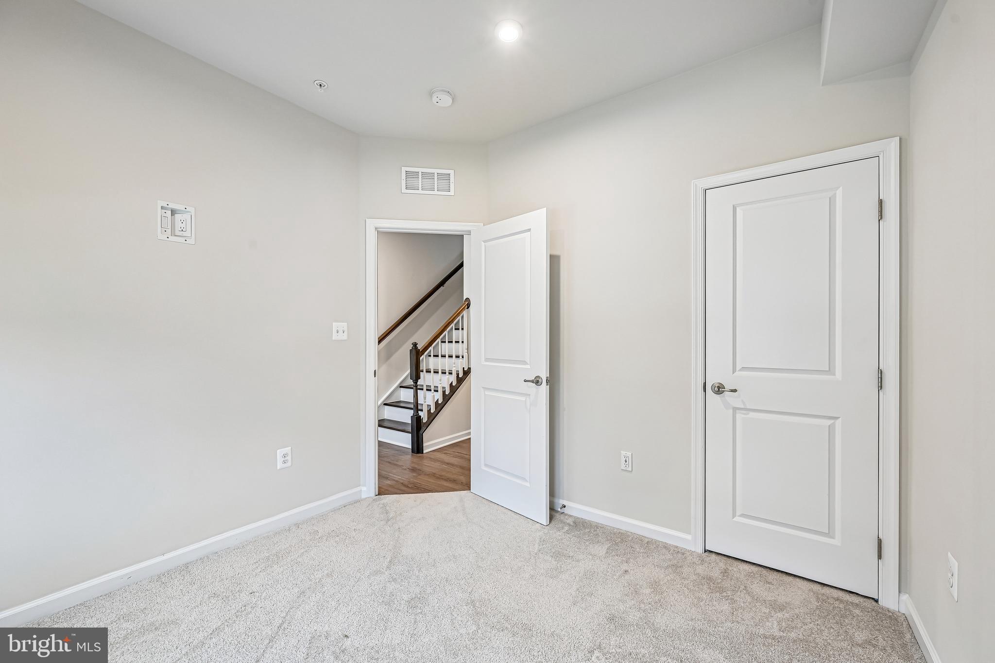 3983 Small Roundtop Road Hanover, MD 21076 - Photo 28 of 58