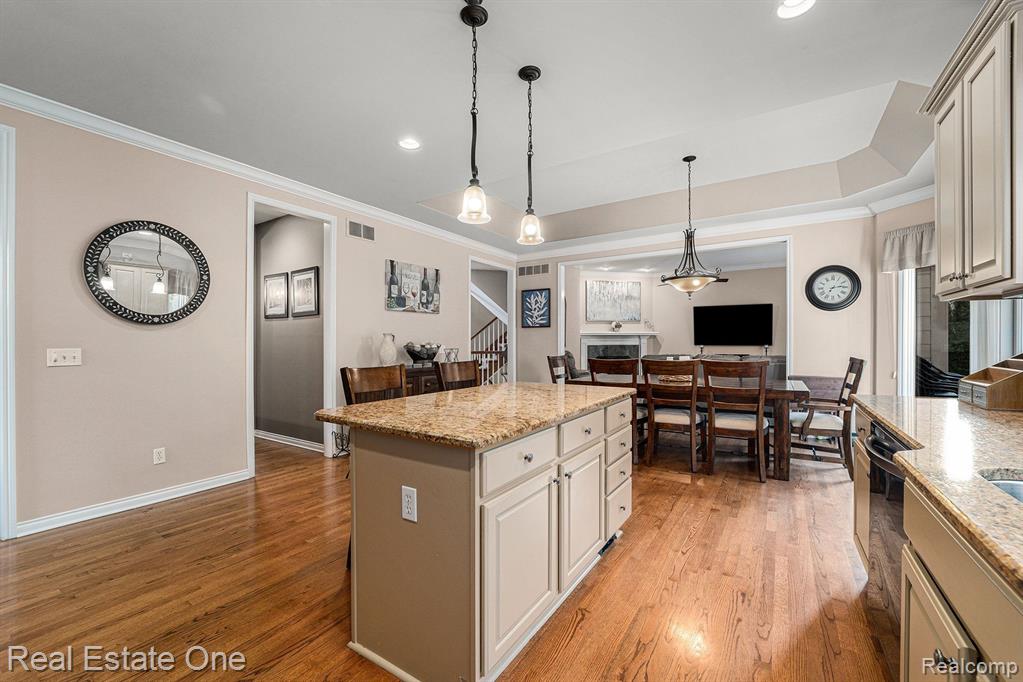 1220 Rothwell Drive Troy, MI 48084 - Photo 10 of 30 Gallery Image 10