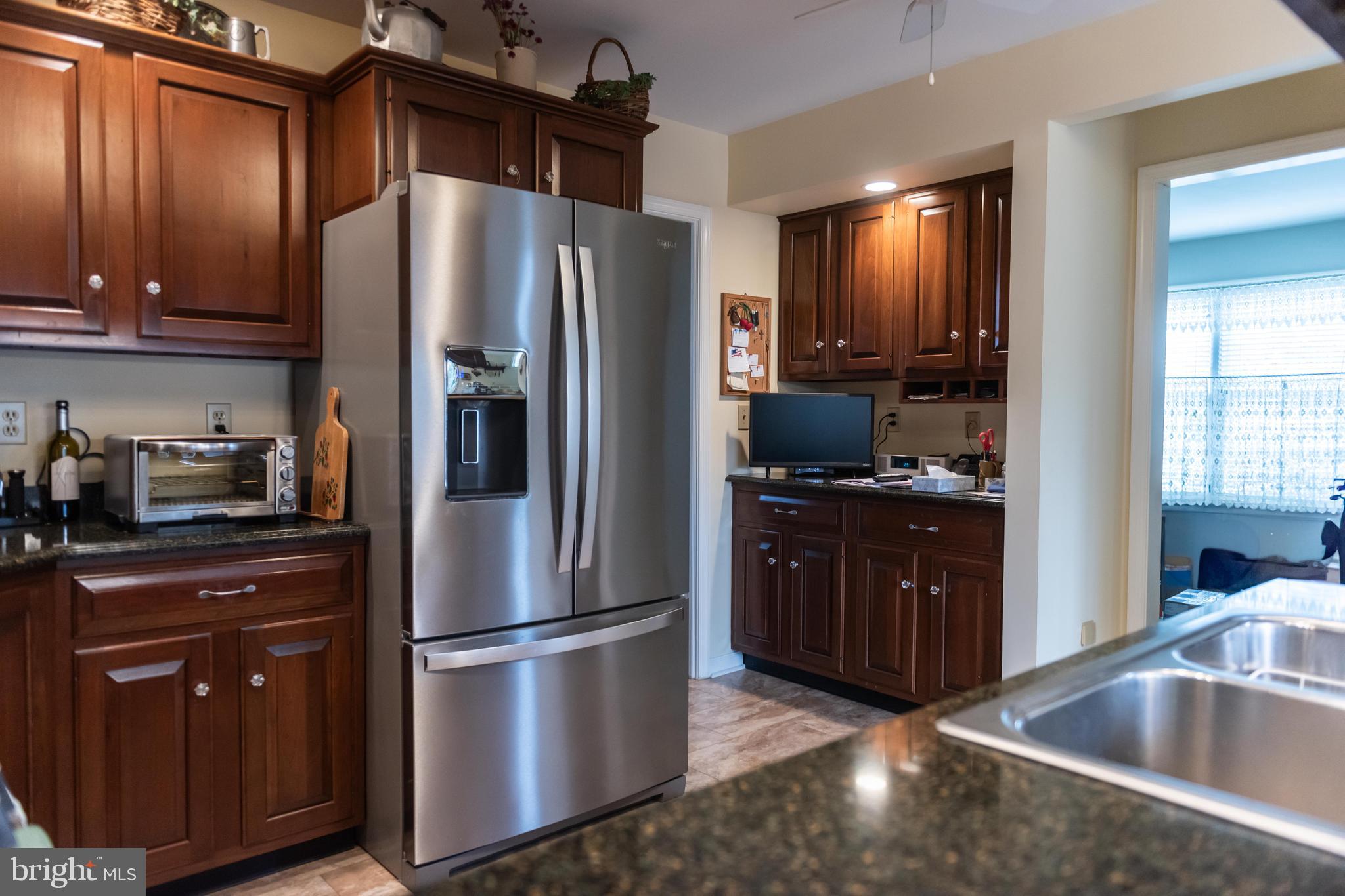1181 Stonegate Road Hummelstown, PA 17036 - Photo 8 of 37 Gallery Image 8