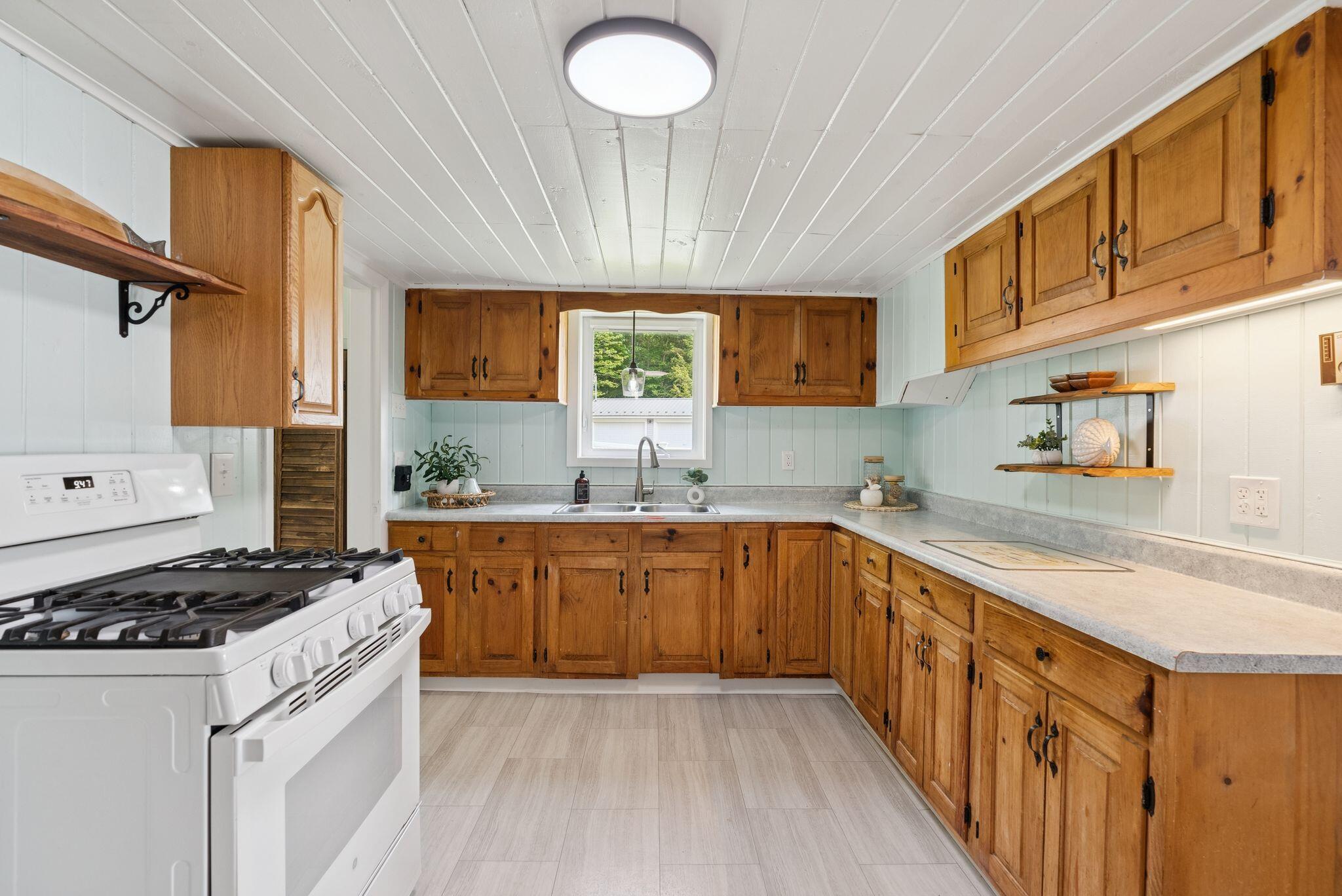 103 Lower Diamond Farm Road Winthrop, ME 04364 - Photo 19 of 55 Kitchen