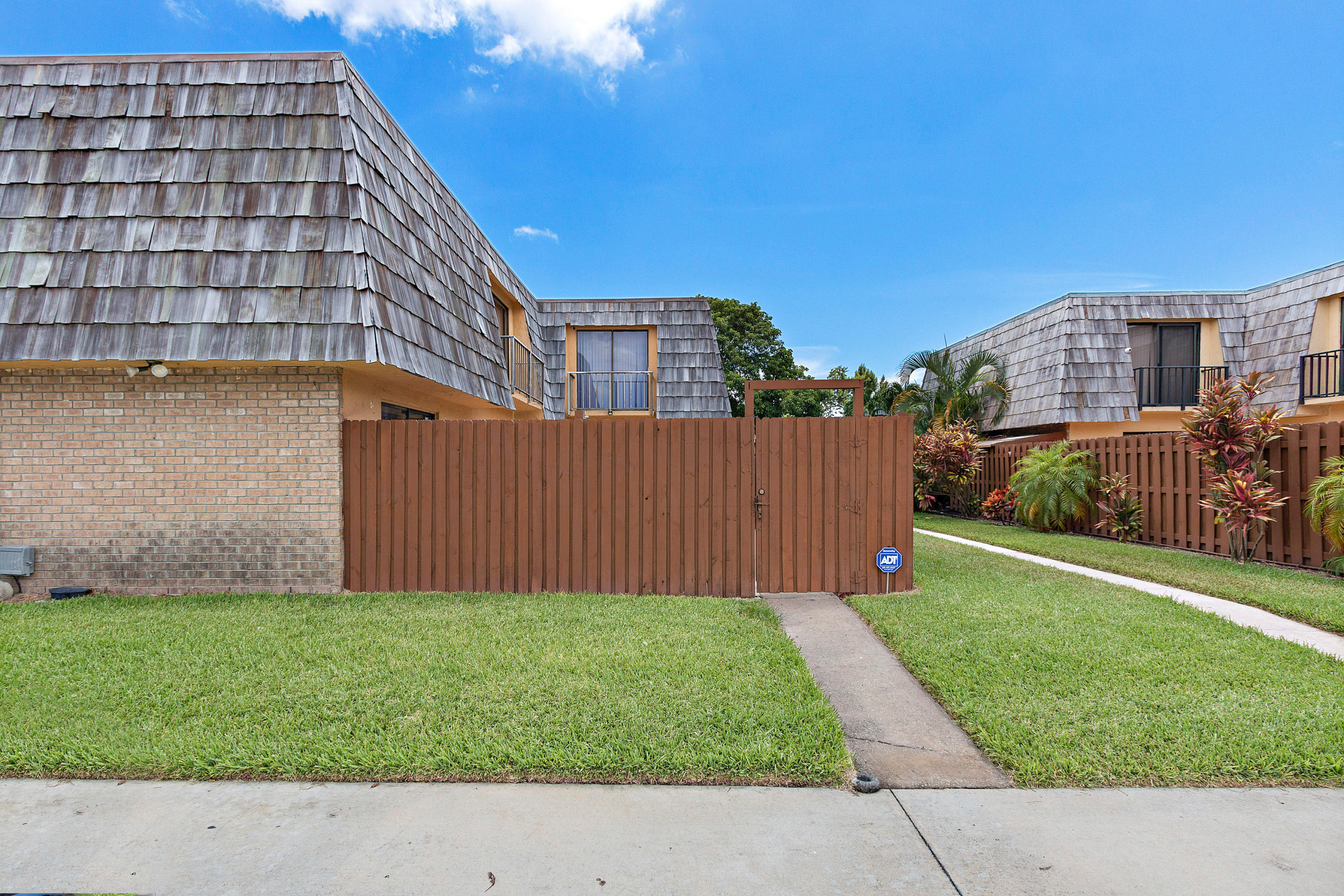 933 Springdale Circle Palm Springs, FL 33461 - Photo 22 of 22 Make an offer!