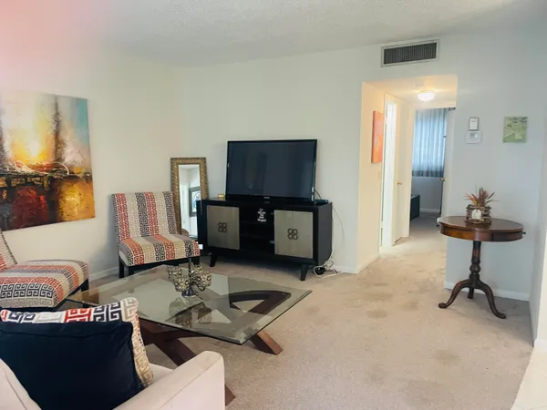 $2,200 | 624 Snug Harbor Drive, Unit B7, Boynton Beach, FL 33435