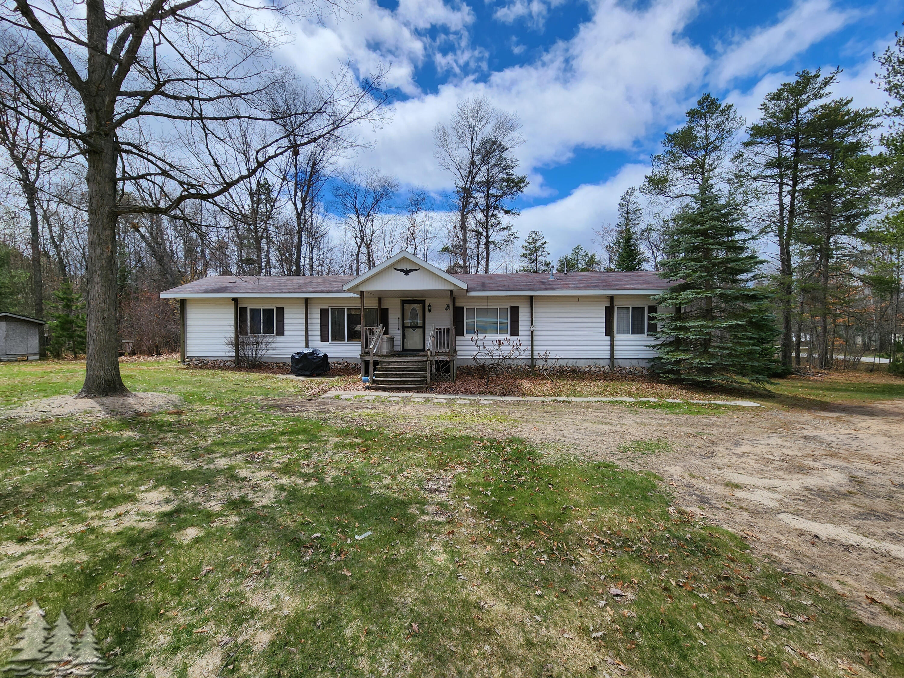 3329 Pine Ridge Street Lewiston, MI 49756 - Photo 2 of 34 Gallery Image 2