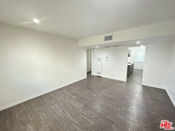 $1,995 | 10231 Darby Avenue, Unit 2, Inglewood, CA 90303