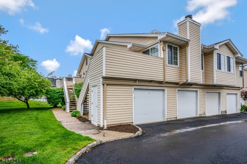 38 Fieldstone Road Bedminster, NJ 07921 - Photo 25 of 30