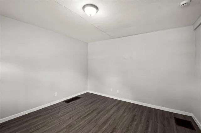 $250,000 | 520 Sandusky Avenue, Kansas City, KS 66101