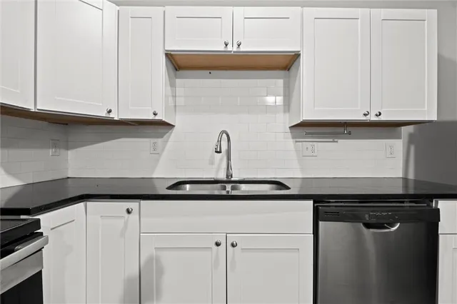 $250,000 | 520 Sandusky Avenue, Kansas City, KS 66101