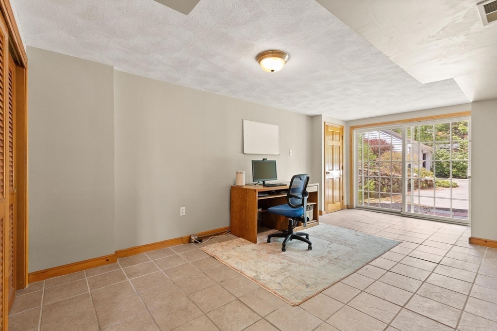 395 North Road Sudbury, MA 01776 - Photo 22 of 28