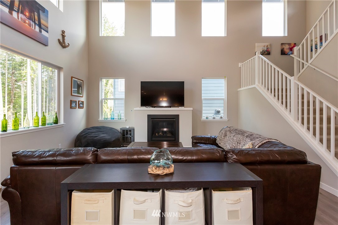 4976 Castleton Road Southwest Port Orchard, WA 98367 - Photo 9 of 31 Gallery Image 9