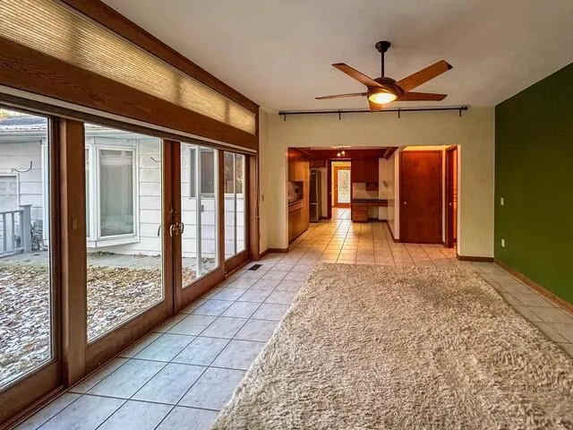 $575,000 | 24920 73rd Street, Paddock Lake, WI 53168