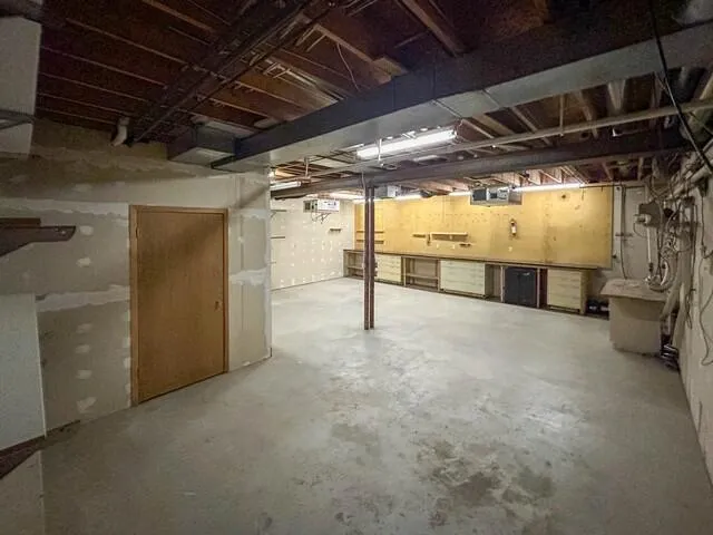 $575,000 | 24920 73rd Street, Paddock Lake, WI 53168