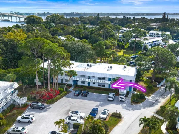 $99,000 | 2929 Southeast Ocean Boulevard, Unit 1032, Stuart, FL 34996