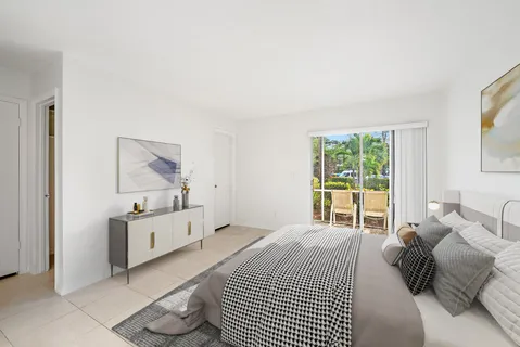 $99,000 | 2929 Southeast Ocean Boulevard, Unit 1032, Stuart, FL 34996