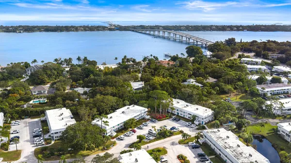 $99,000 | 2929 Southeast Ocean Boulevard, Unit 1032, Stuart, FL 34996