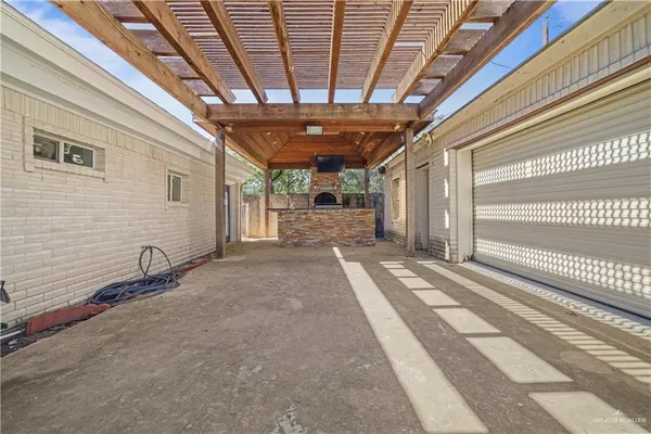 $2,100 | 800 West Chaparral Street, San Juan, TX 78589