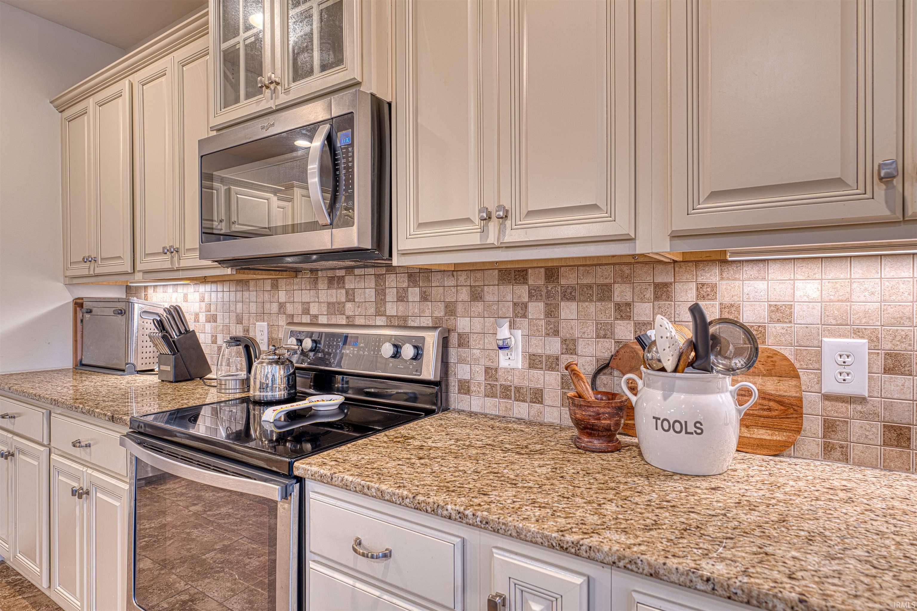 4525 Fieldcrest Pl Circle Newburgh, IN 47630 - Photo 11 of 27