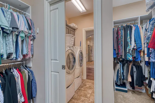 $474,000 | 4525 Fieldcrest Pl Circle, Newburgh, IN 47630