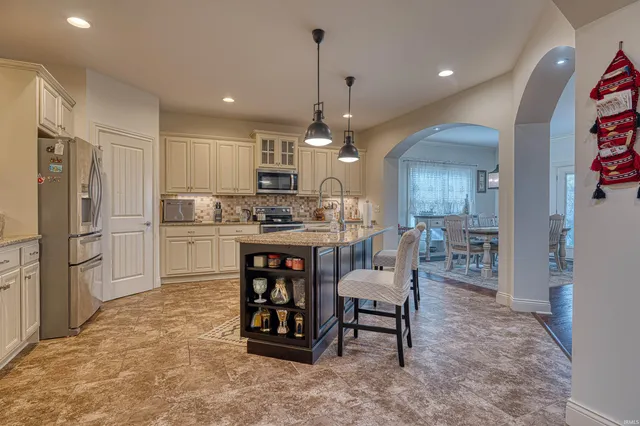 $474,000 | 4525 Fieldcrest Pl Circle, Newburgh, IN 47630