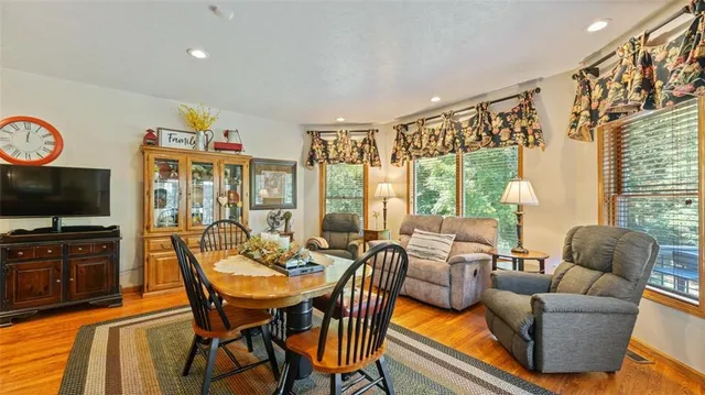 $429,000 | 18352 South 1453rd Road, Nevada, MO 64772