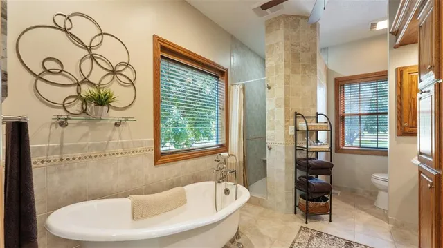 $429,000 | 18352 South 1453rd Road, Nevada, MO 64772