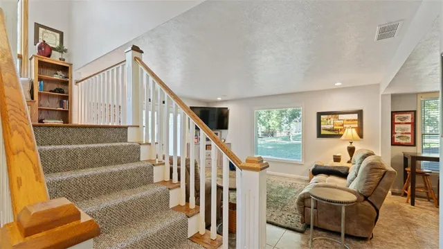 $429,000 | 18352 South 1453rd Road, Nevada, MO 64772