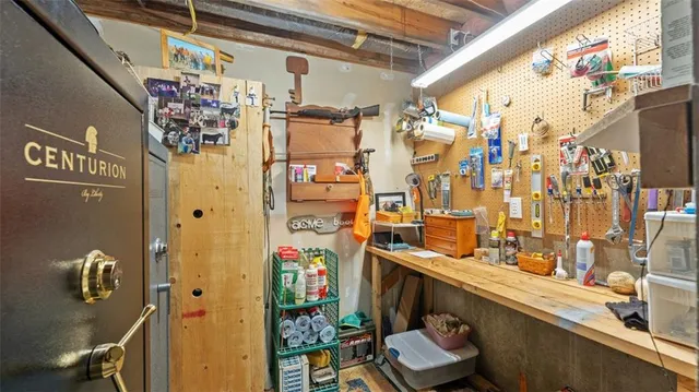 $429,000 | 18352 South 1453rd Road, Nevada, MO 64772