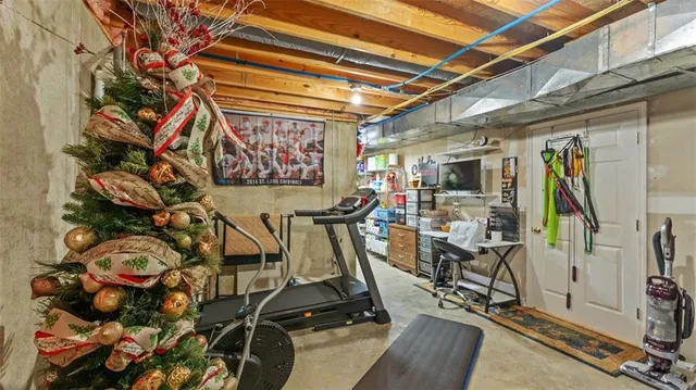 $429,000 | 18352 South 1453rd Road, Nevada, MO 64772