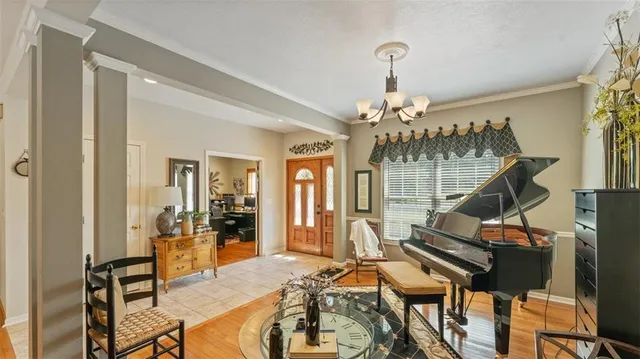 $429,000 | 18352 South 1453rd Road, Nevada, MO 64772