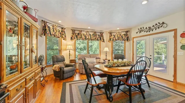 $429,000 | 18352 South 1453rd Road, Nevada, MO 64772