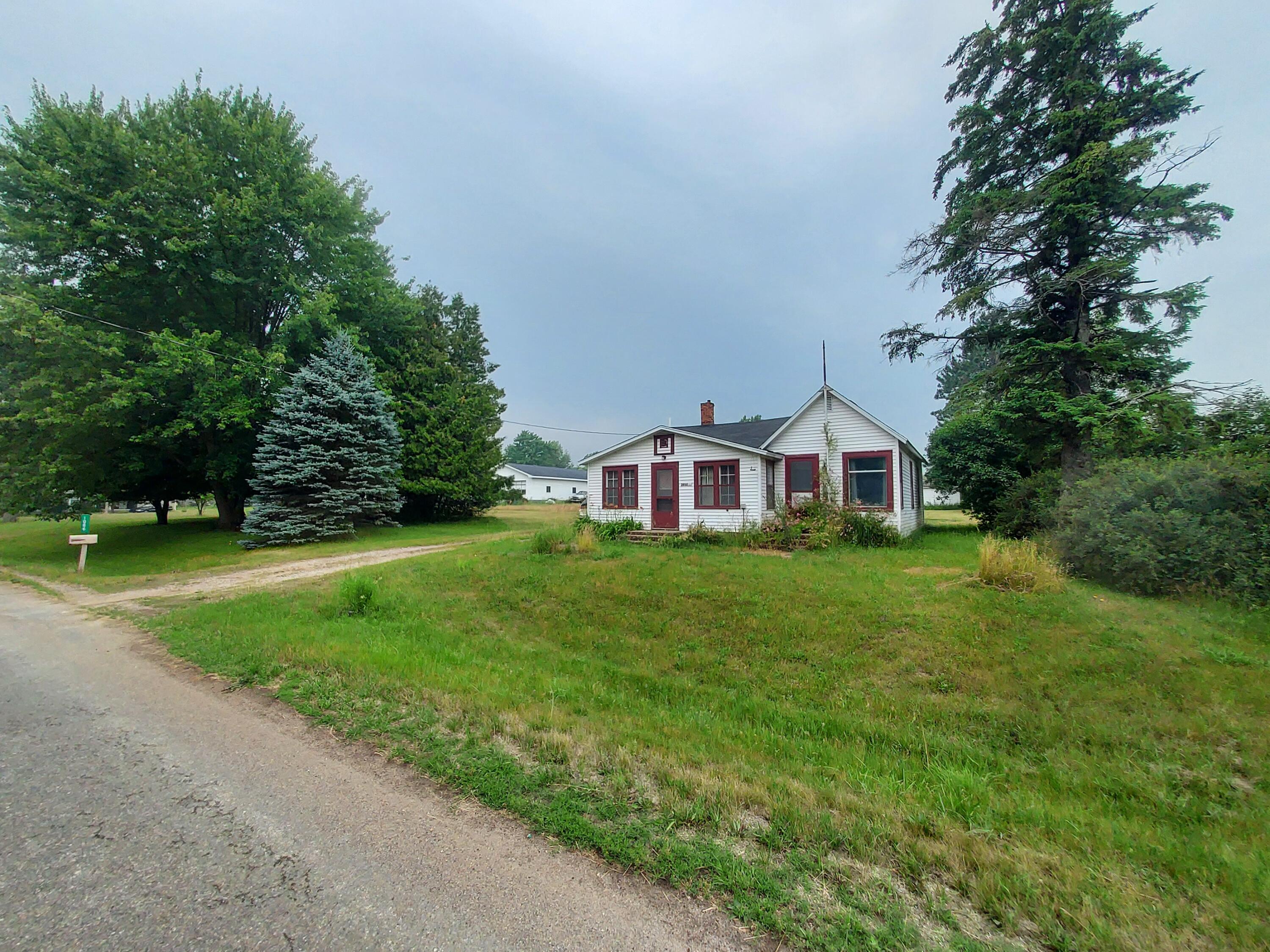 1086 Millbrook Road Blanchard, MI 49310 - Photo 1 of 7 20230629_125354