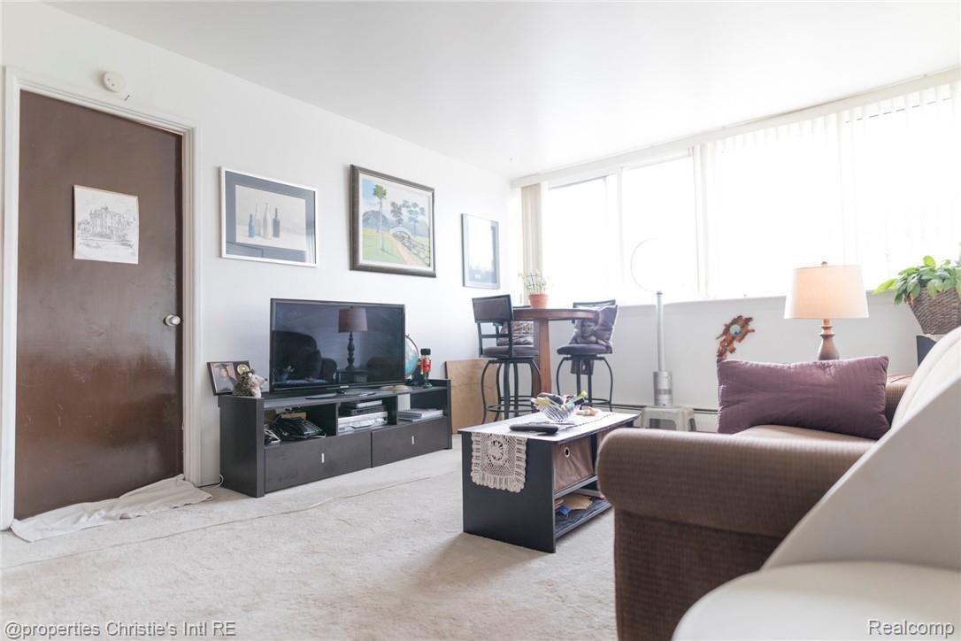22320 West Seven Mile Road Detroit, MI 48219 - Photo 4 of 6 4O6A0906.JPG