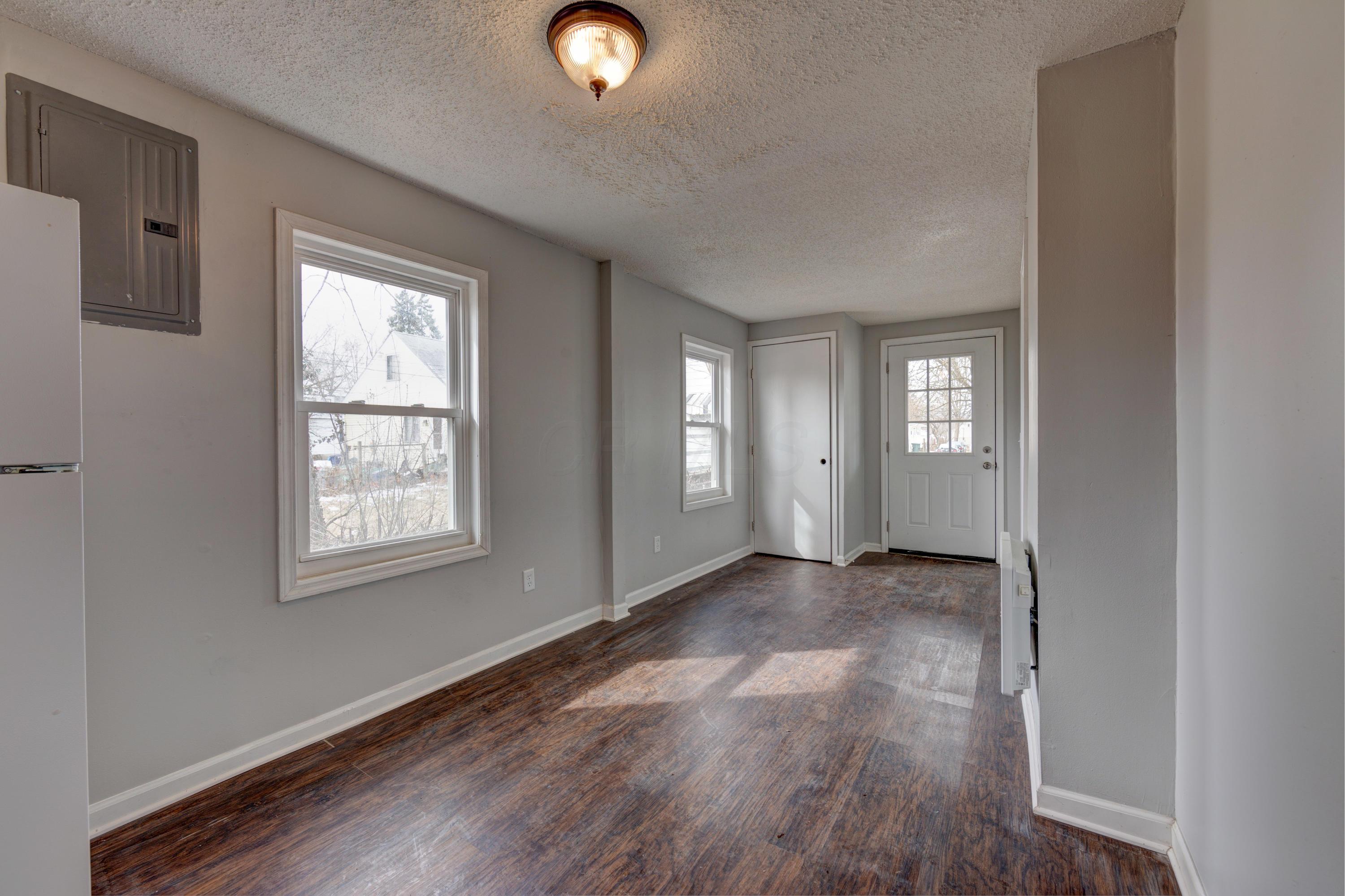 2956 Howey Road Columbus, OH 43224 - Photo 9 of 12