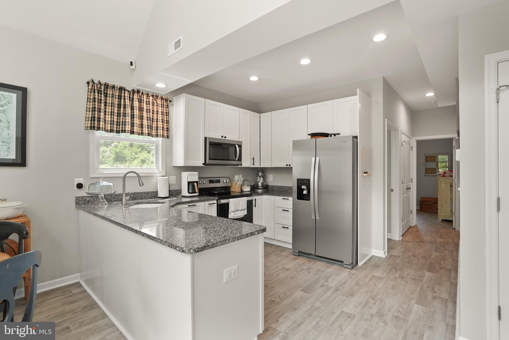 735 Sunset Village Road Front Royal, VA 22630 - Photo 17 of 82
