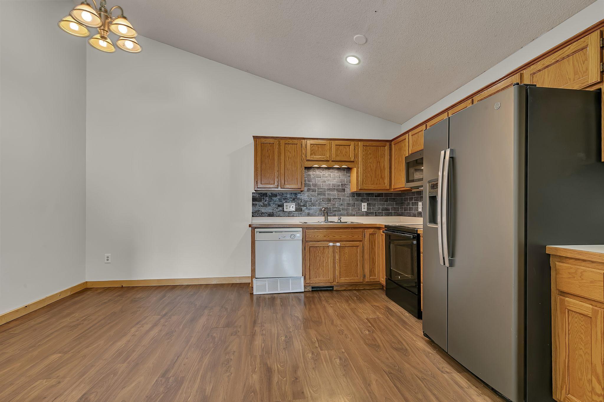 6089 Mill Run Road Monticello, MN 55362 - Photo 5 of 20 Gallery Image 5
