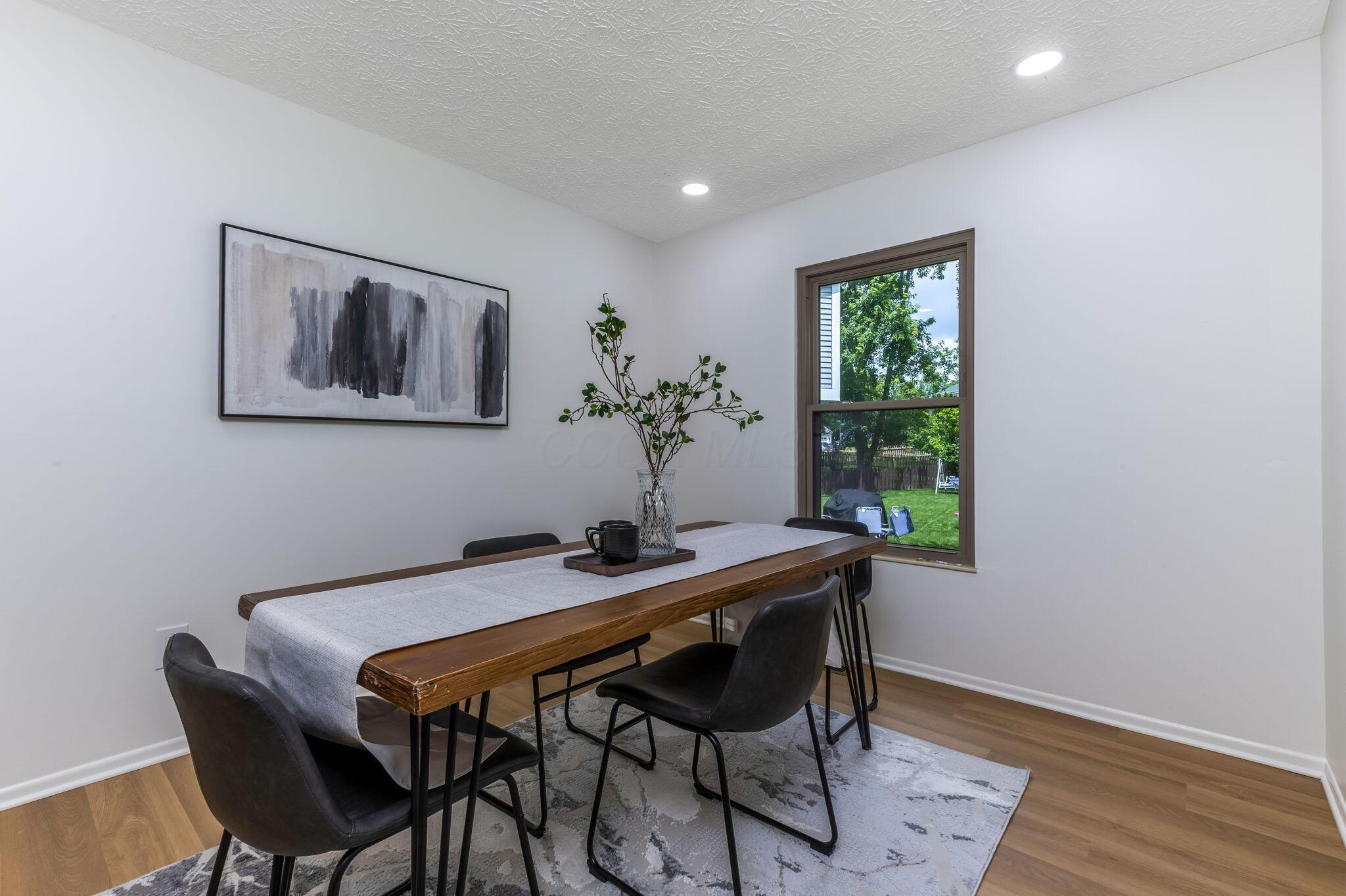 164 Greenbank Road Columbus, OH 43230 - Photo 7 of 46 Dining Room