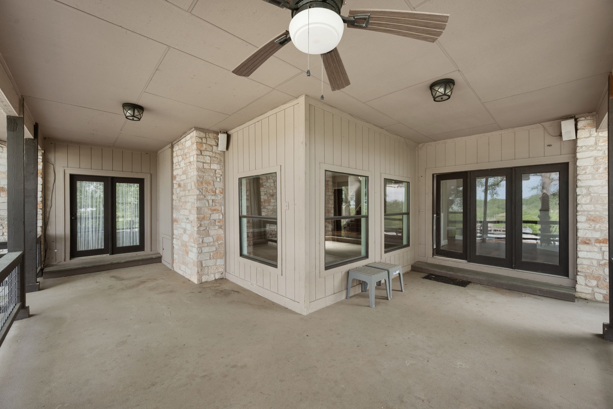 330 County Road 166 Georgetown, TX 78626 - Photo 25 of 40 a view of livingroom with furniture