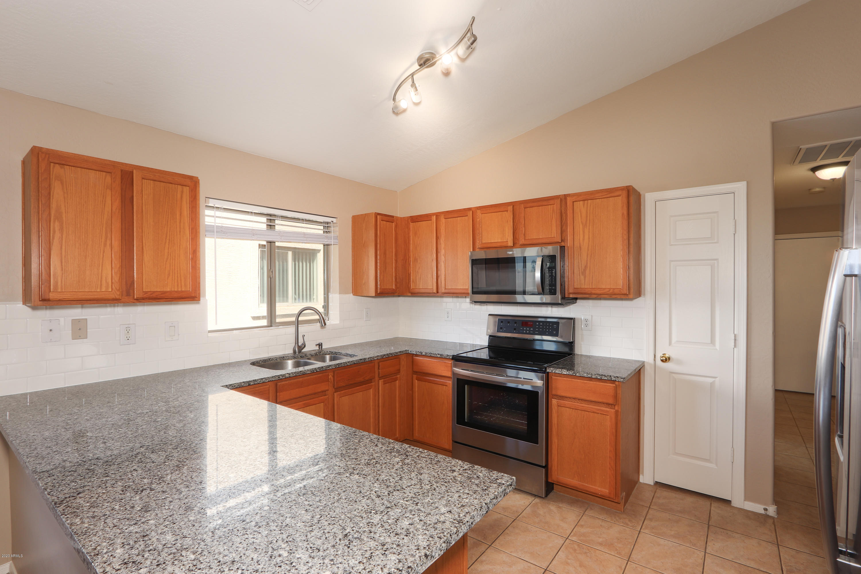 43323 West Cowpath Road Maricopa, AZ 85138 - Photo 11 of 37 13