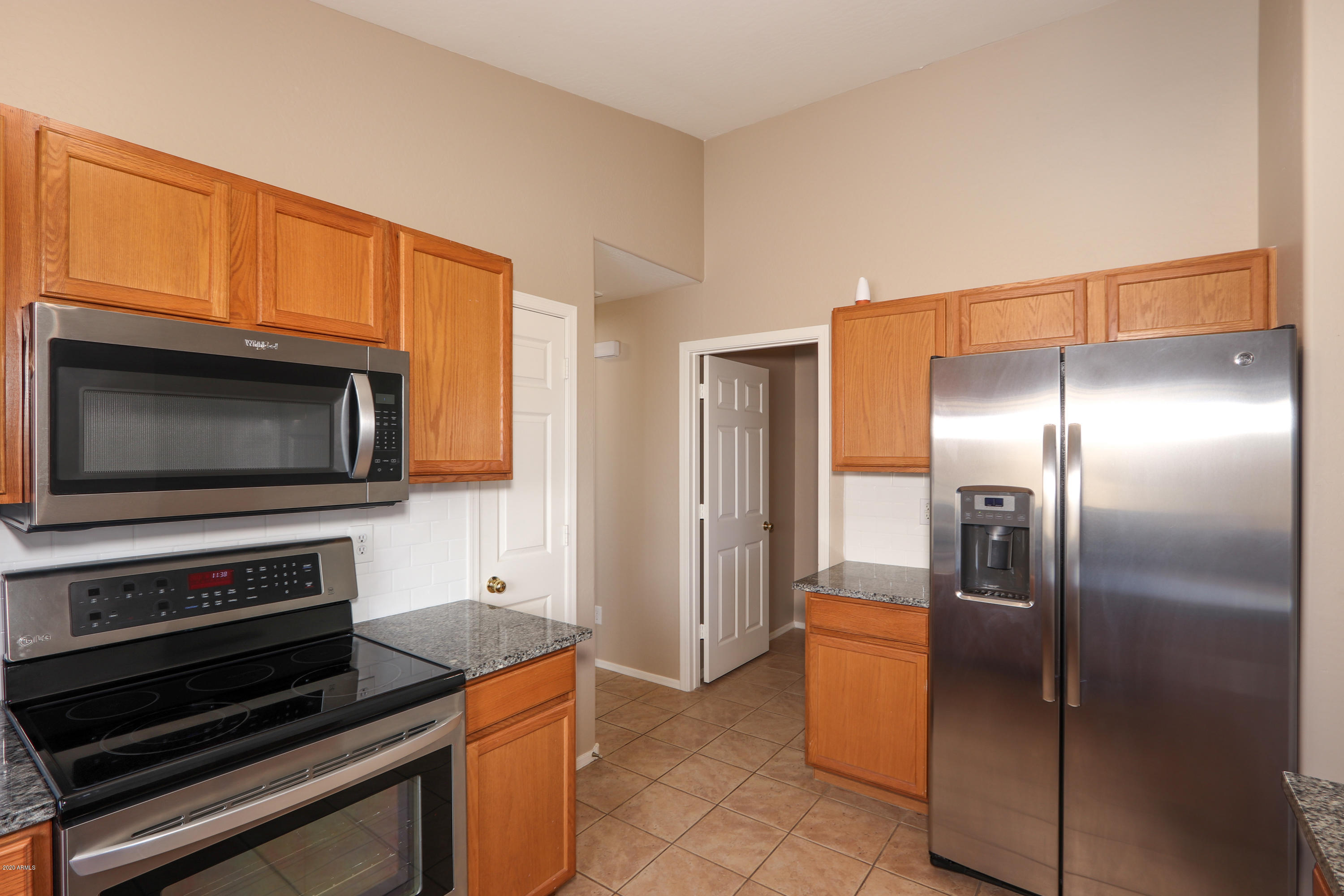43323 West Cowpath Road Maricopa, AZ 85138 - Photo 14 of 37 16
