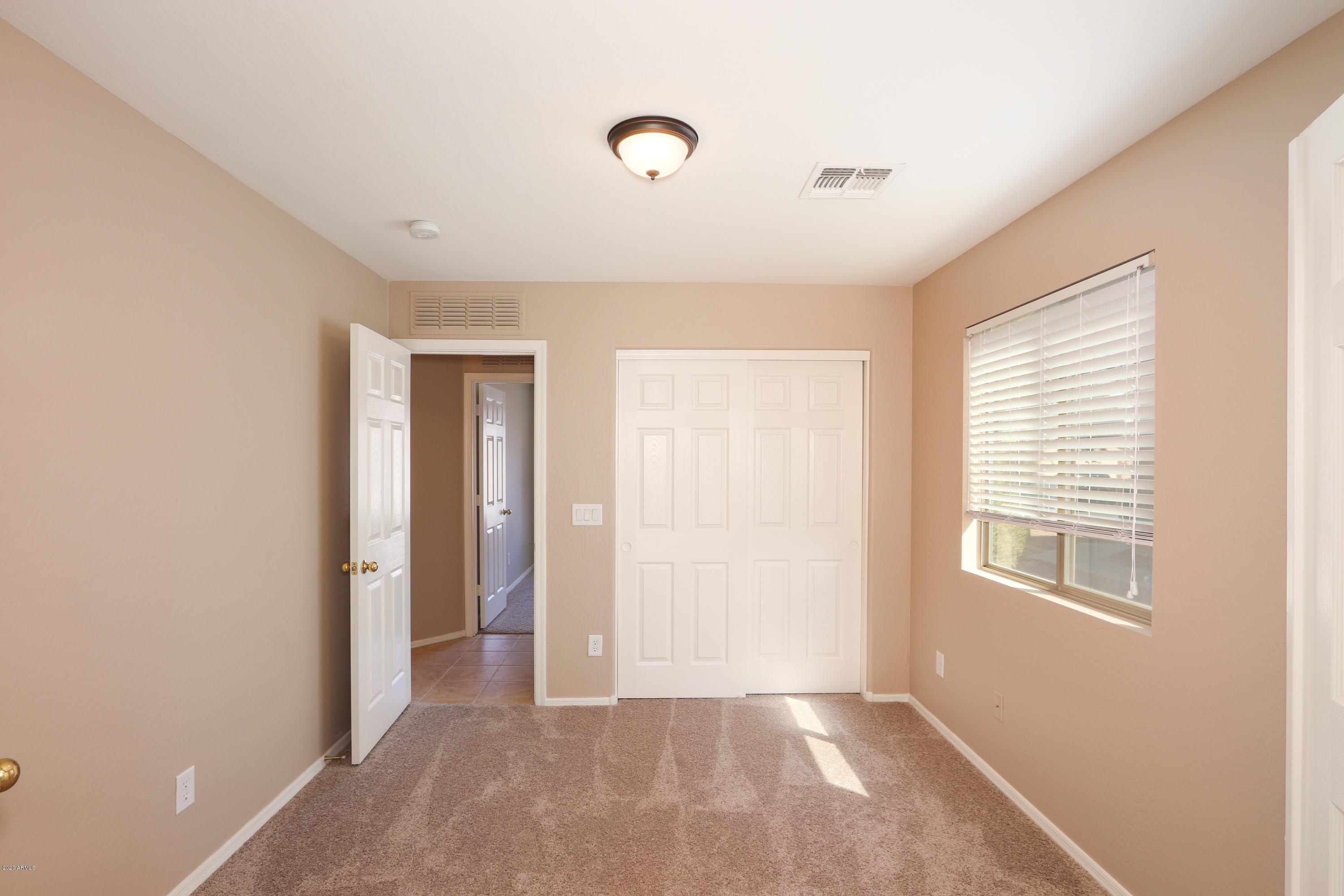43323 West Cowpath Road Maricopa, AZ 85138 - Photo 17 of 37 19