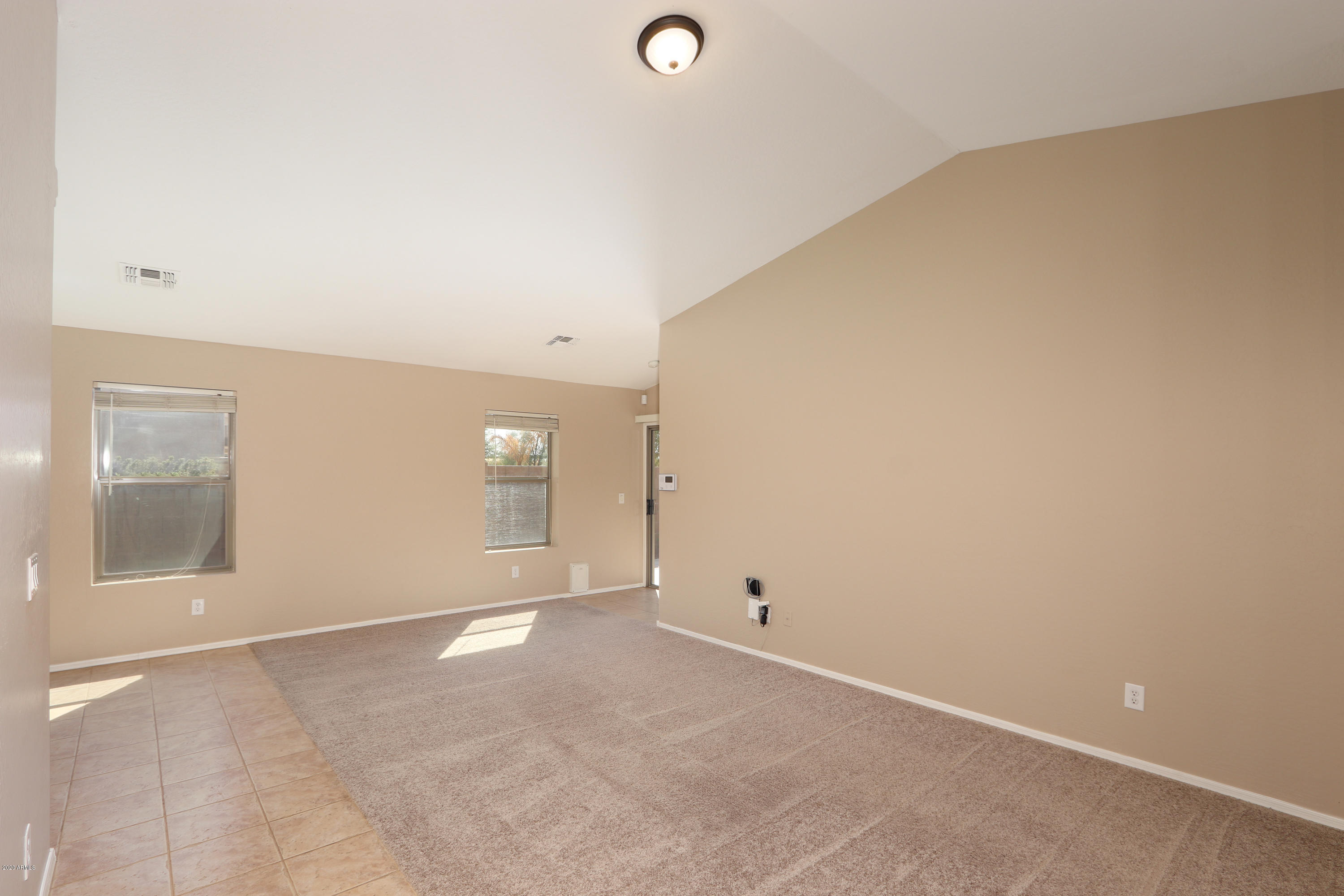 43323 West Cowpath Road Maricopa, AZ 85138 - Photo 7 of 37 09