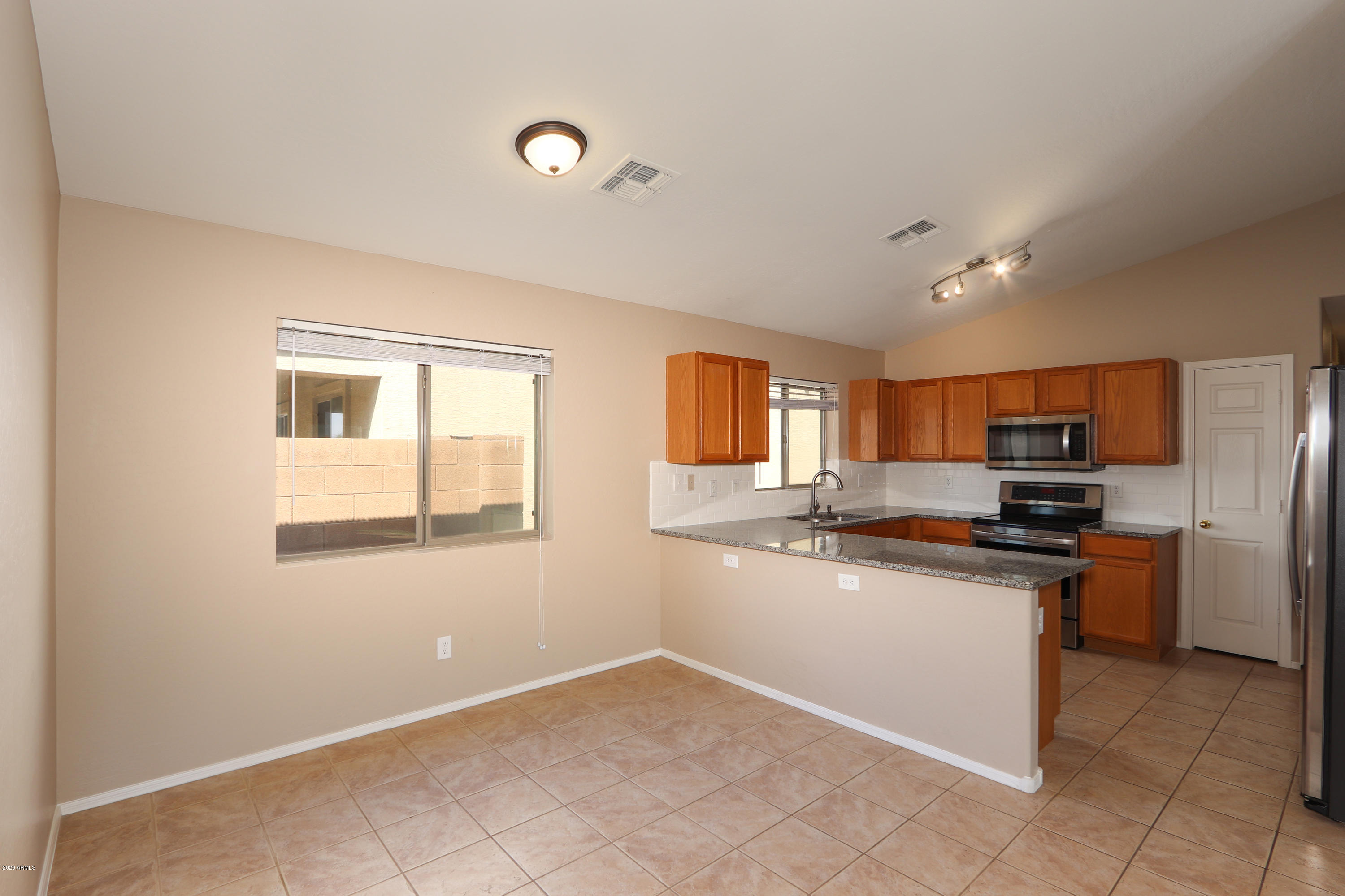 43323 West Cowpath Road Maricopa, AZ 85138 - Photo 9 of 37 11