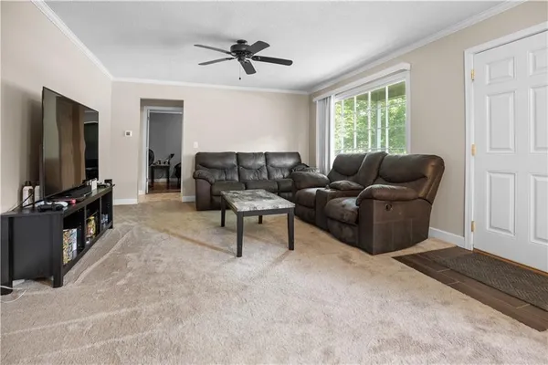 $184,900 | 3723 Lake Trenton Drive, Trenton, MO 64683
