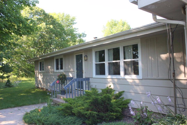 5860 Johnson Road Sturgeon Bay, WI 54235 - Photo 1 of 1 Main View