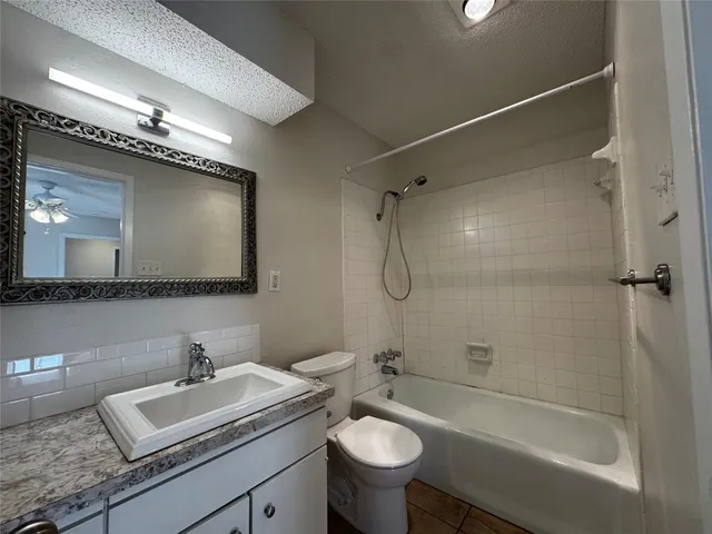 $1,995 | 1006 Warrington Drive, Austin, TX 78753